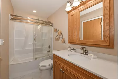 16107 W Heritage Ln, New Berlin, WI 53151 - Photo 20