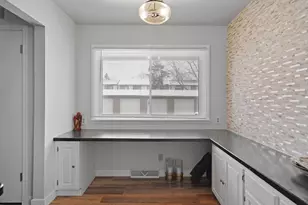 5720 Cambridge Cir, Racine, WI 53406 - Photo 14