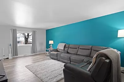 5720  Cambridge Cir #1, Racine, WI 53406 - Photo 6