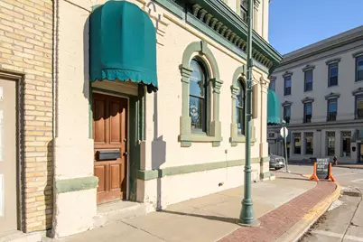 112 S 1st St, Whitewater, WI 53190 - Photo 10