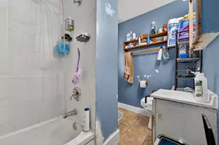 2673 S 14th St, Milwaukee, WI 53215 - Photo 14