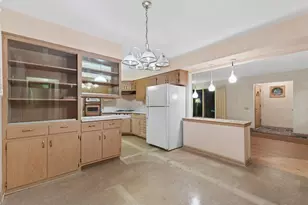 6986 N Ardara Ave, Glendale, WI 53209 - Photo 16