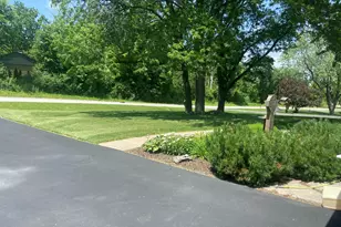 5820 S 124th St, Hales Corners, WI 53130 - Photo 44