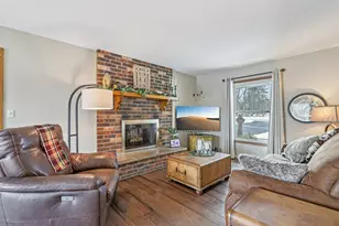 5820 S 124th St, Hales Corners, WI 53130 - Photo 10