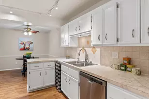 1150 Pilgrim Pkwy, Elm Grove, WI 53122 - Photo 14