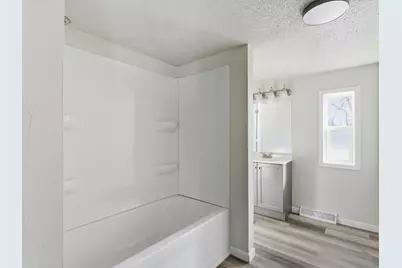 320  Lincoln Ave, Omro, WI 54963 - Photo 14