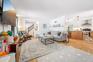 3821 S Sunny View Dr, New Berlin, WI 53151 - Photo 8