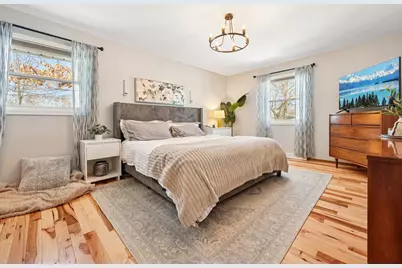 3821 S Sunny View Dr, New Berlin, WI 53151 - Photo 26