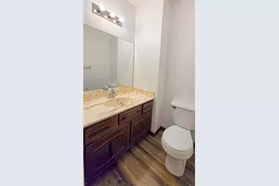 6202 W Port Ave, Milwaukee, WI 53223 - Photo 10