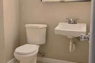 6202 W Port Ave, Milwaukee, WI 53223 - Photo 10