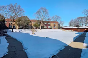 6202 W Port Ave, Milwaukee, WI 53223 - Photo 12