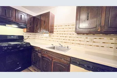 6202 W Port Ave, Milwaukee, WI 53223 - Photo 6