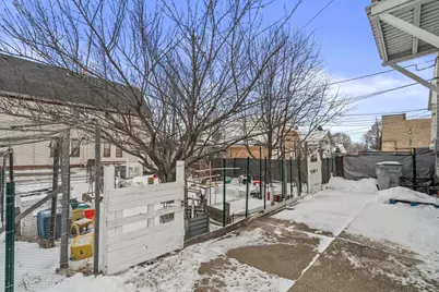 1932 W Brown St #1934, Milwaukee, WI 53205 - Photo 4