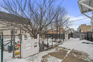 1932 W Brown St, Milwaukee, WI 53205 - Photo 4