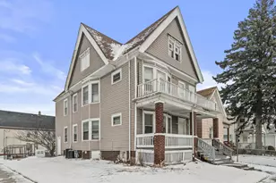 1932 W Brown St, Milwaukee, WI 53205 - Photo 2