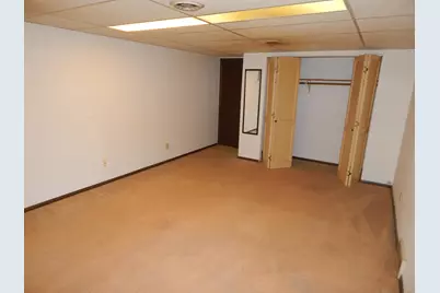 2711  31 St, Two Rivers, WI 54241 - Photo 4