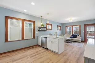 3923 E Morris Ave, Cudahy, WI 53110 - Photo 8