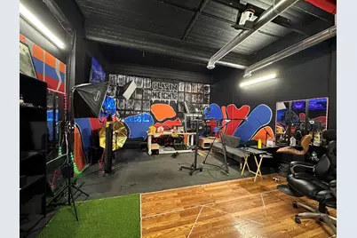 2600 W Fond Du Lac Ave #2604, Milwaukee, WI 53206 - Photo 2