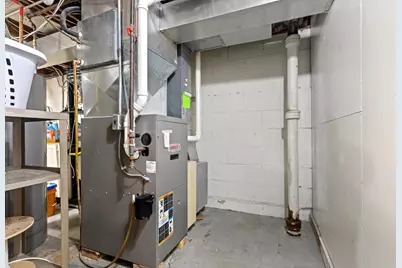 3371 S 75th St, Milwaukee, WI 53219 - Photo 18