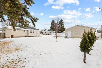 3371 S 75th St, Milwaukee, WI 53219 - Photo 22