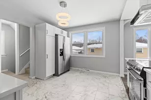 4732 N 56th St, Milwaukee, WI 53218 - Photo 8