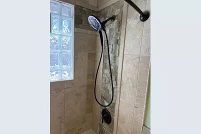 6411 W Cleveland Ave, Milwaukee, WI 53219 - Photo 16