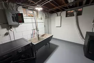 6411 W Cleveland Ave, Milwaukee, WI 53219 - Photo 38