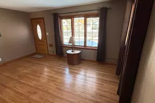 6411 W Cleveland Ave, Milwaukee, WI 53219 - Photo 20