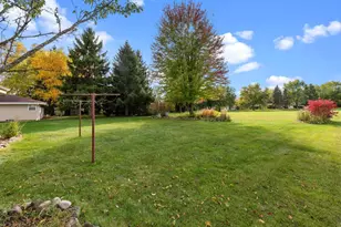 W156N10945 Catskill Ln, Germantown, WI 53022 - Photo 32