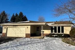 W156N10945 Catskill Ln, Germantown, WI 53022 - Photo 1