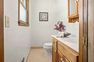 3260 Nassau Dr, Brookfield, WI 53045 - Photo 16