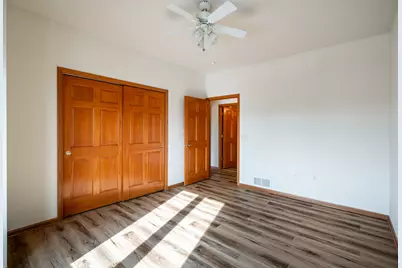 1400  Gabriel Dr #5, Waukesha, WI 53188 - Photo 32