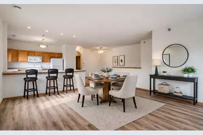 1400  Gabriel Dr #5, Waukesha, WI 53188 - Photo 2