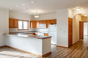 1400 Gabriel Dr, Waukesha, WI 53188 - Photo 16