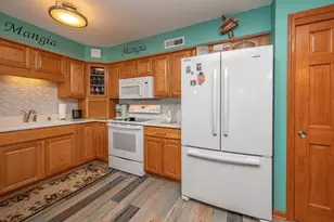 W397N5933 Autumn Woods Dr, Oconomowoc, WI 53066 - Photo 8