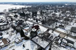 808 Manor Dr, Salem Lakes, WI 53170 - Photo 48