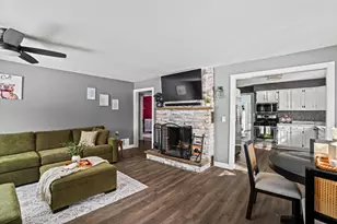 808 Manor Dr, Salem Lakes, WI 53170 - Photo 8