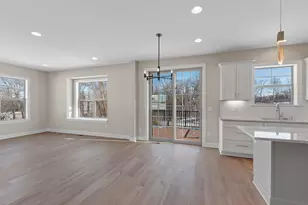 W192N5472 Red Crown Ln, Menomonee Falls, WI 53051 - Photo 8