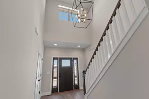 W192N5472 Red Crown Ln, Menomonee Falls, WI 53051 - Photo 34