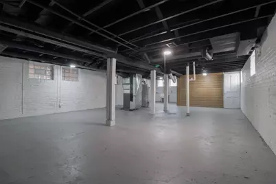 2335 N 44th St, Milwaukee, WI 53210 - Photo 24