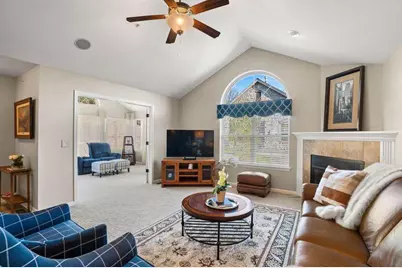 15270  Huff Way, Brookfield, WI 53005 - Photo 6