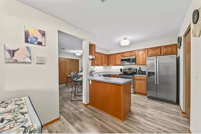116 E Freistadt Rd #D, Thiensville, WI 53092 - Photo 10