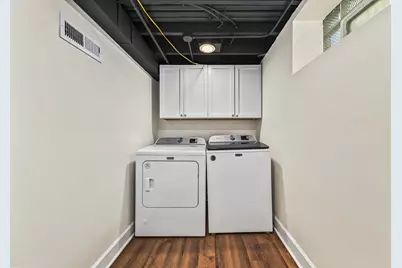 2431 N 70th St, Wauwatosa, WI 53213 - Photo 28