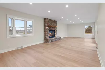 N56W36792  Cherokee Rd, Oconomowoc, WI 53066 - Photo 34