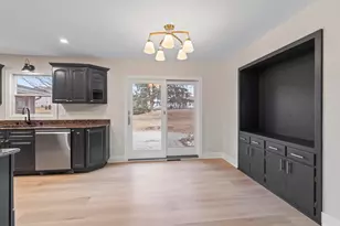 N56W36792 Cherokee Rd, Oconomowoc, WI 53066 - Photo 16