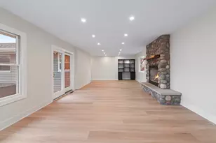 N56W36792 Cherokee Rd, Oconomowoc, WI 53066 - Photo 32