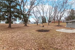 N56W36792 Cherokee Rd, Oconomowoc, WI 53066 - Photo 44