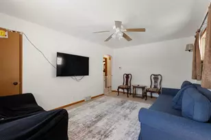 5837 N 71st St, Milwaukee, WI 53218 - Photo 4