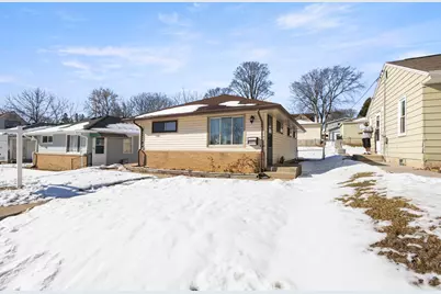 5837 N 71st St, Milwaukee, WI 53218 - Photo 2