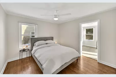 320 S Honey Creek Dr, Milwaukee, WI 53214 - Photo 12